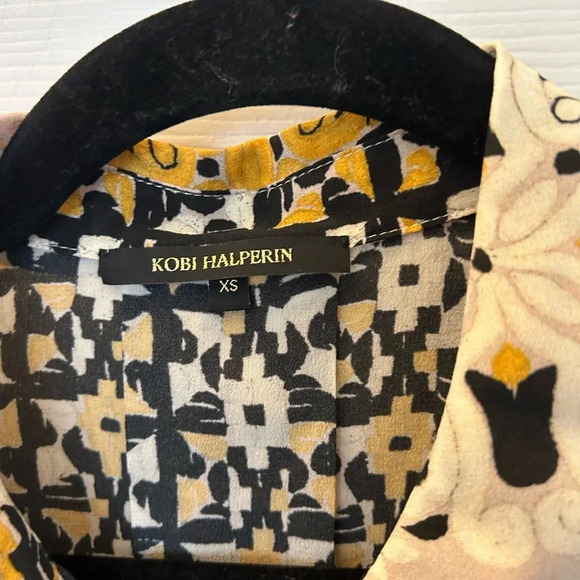 Kobi Halperin silk blouse for Neiman Marcus - Picture 4 of 5